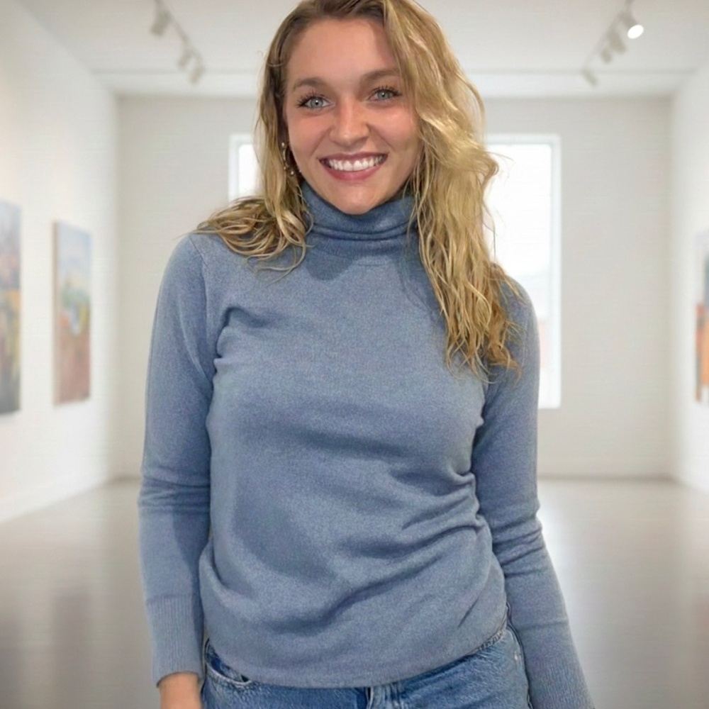 McCULLEYS 100% Pure Cashmere Long Sleeve Turtleneck Sweater Scotland Blue Sz 40